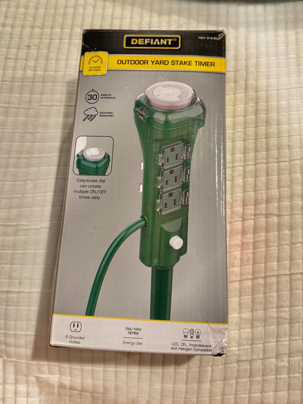 Defiant Outdoor Yard Stake Timer - Green